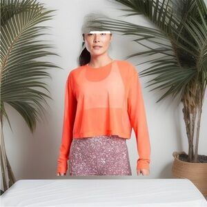 Athleta  circuit  Top mesh long sleerare  sz S NWT